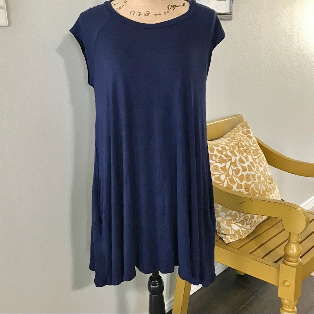 Eloges- Navy Tunic Top